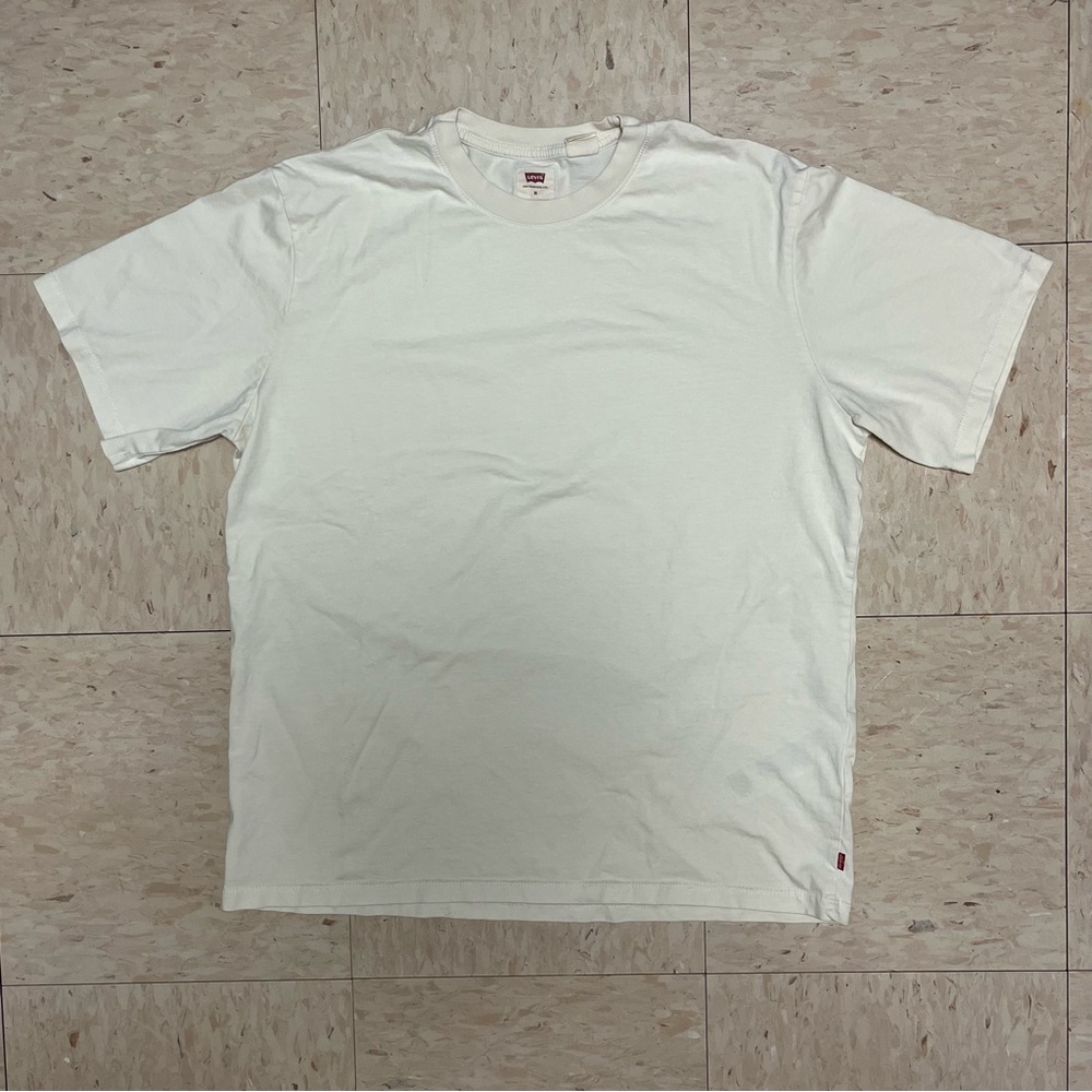 Levi’s Classic Tee Off White